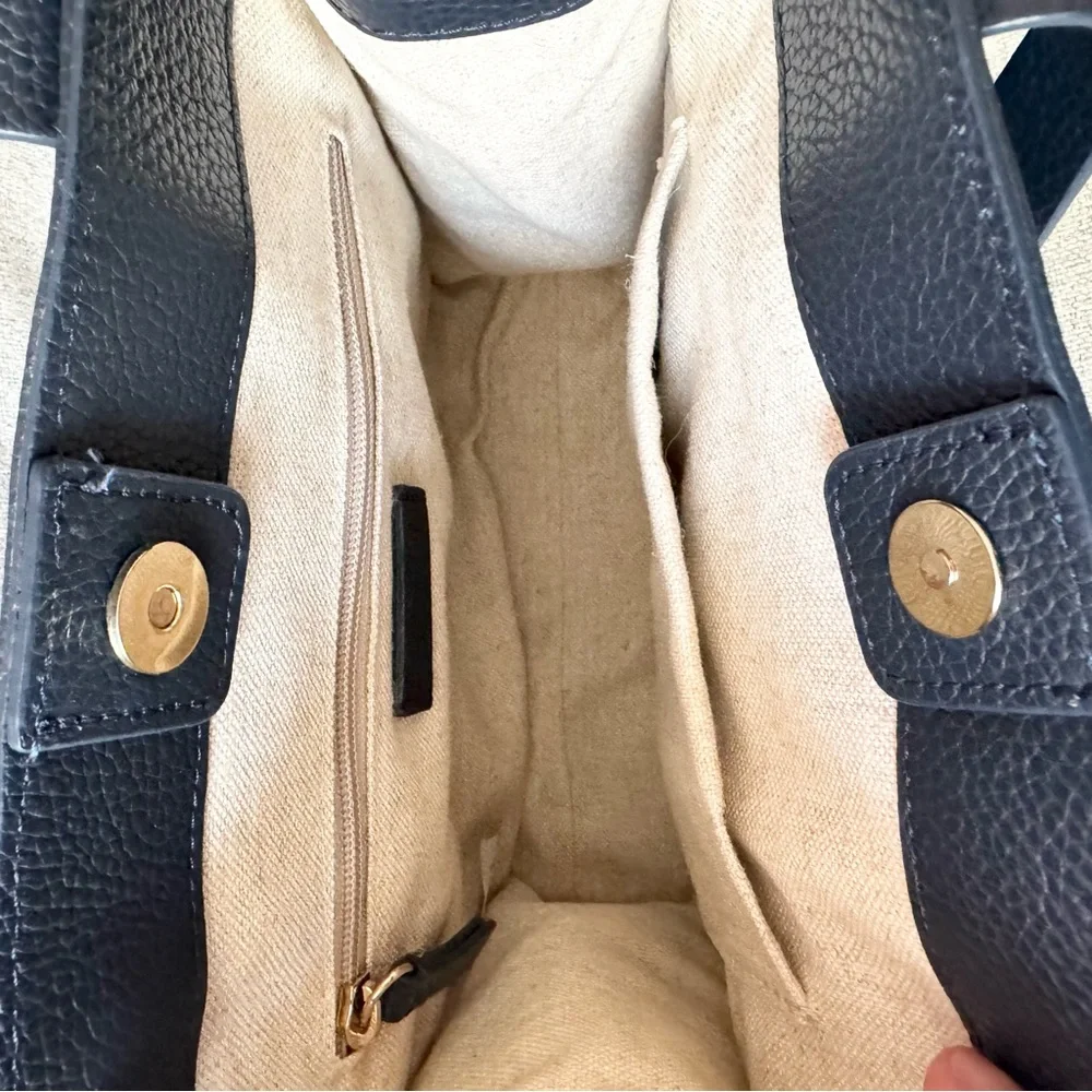Mark & Graham Essential Leather Tote Navy Monogram MEZ - Picture 8 of 12